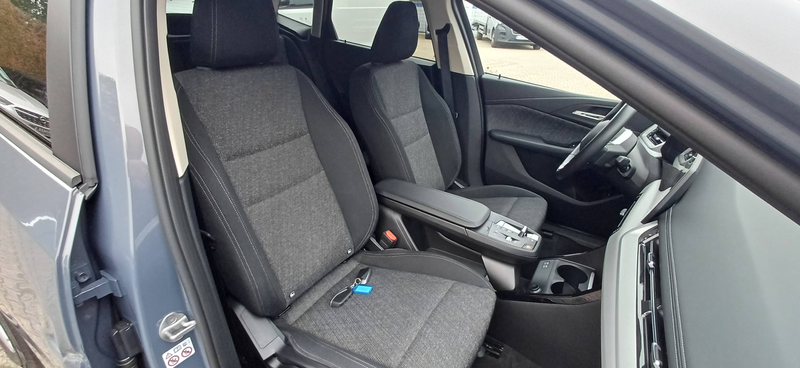 BMW 218 218d Active Tourer-Navi-Kamera-Sitzhg-AHKschwenk — photo 10