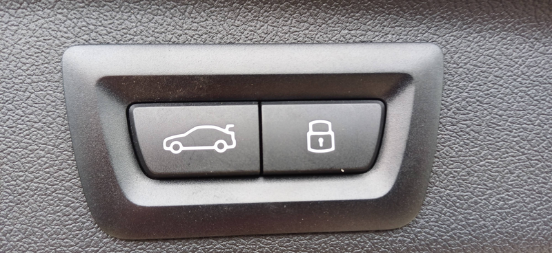BMW 218 218d Active Tourer-Navi-Kamera-Sitzhg-AHKschwenk — photo 11