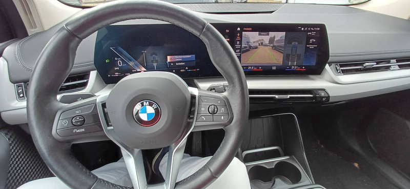 BMW 218 218d Active Tourer-Navi-Kamera-Sitzhg-AHKschwenk — photo 14