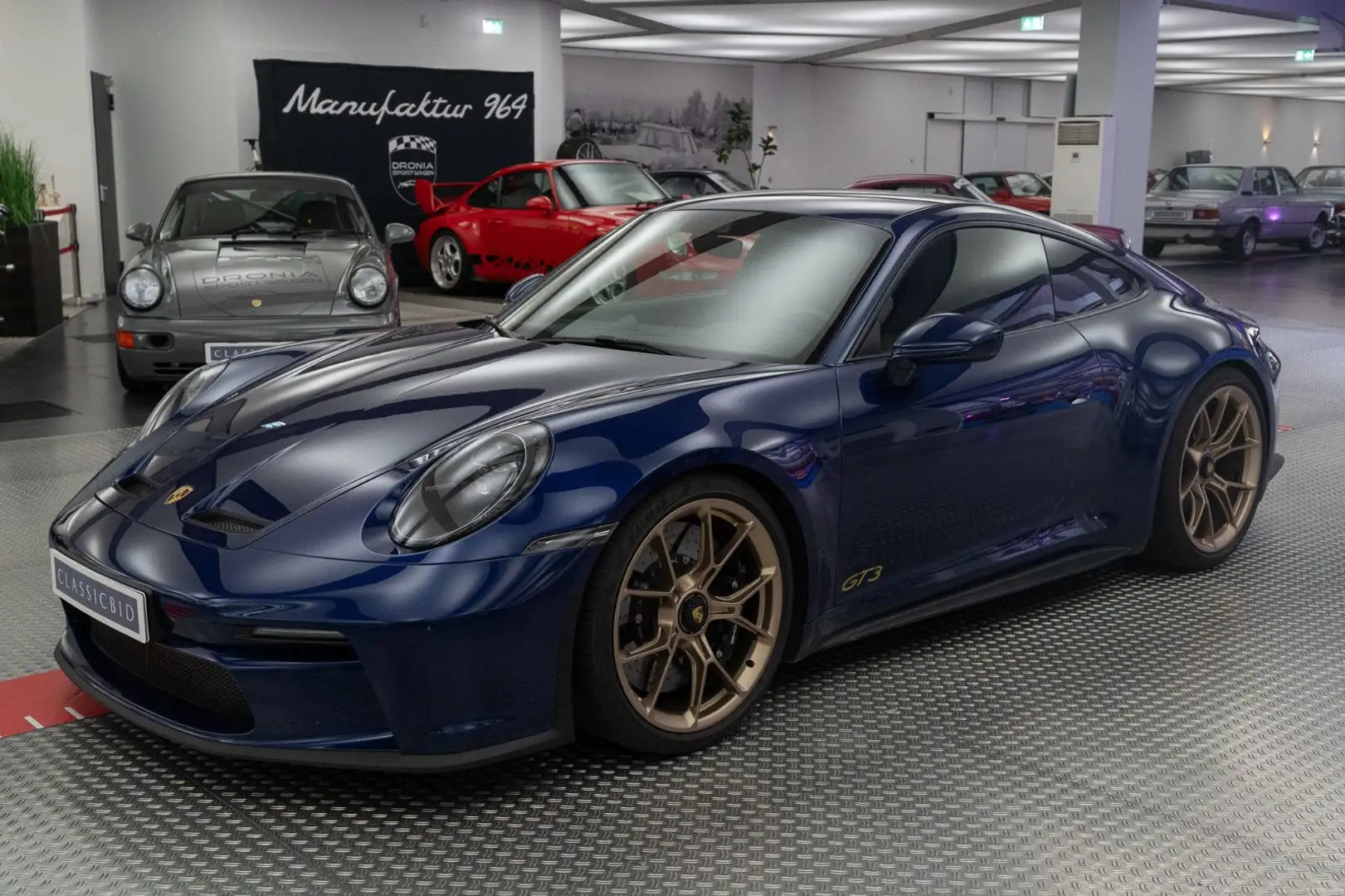 Porsche 911 GT3 Touring Paket Blau - 1
