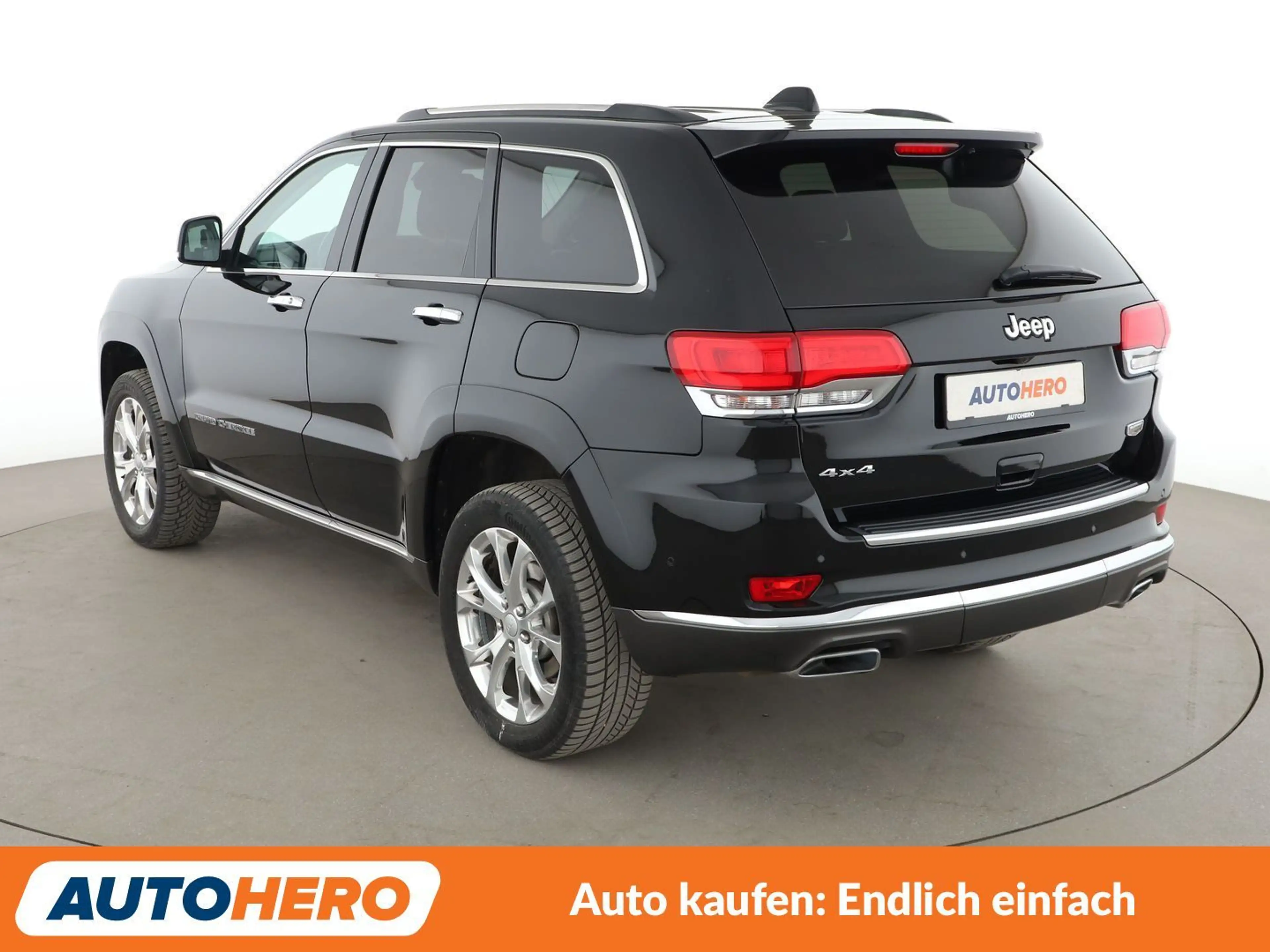 Jeep Grand Cherokee 3.0 CRD Summit Aut.*CAM*NAVI*TEMPO*PDC*SHZ* — photo 4