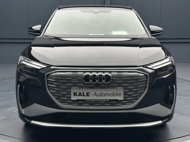 Audi Q4 E-Tron view 8