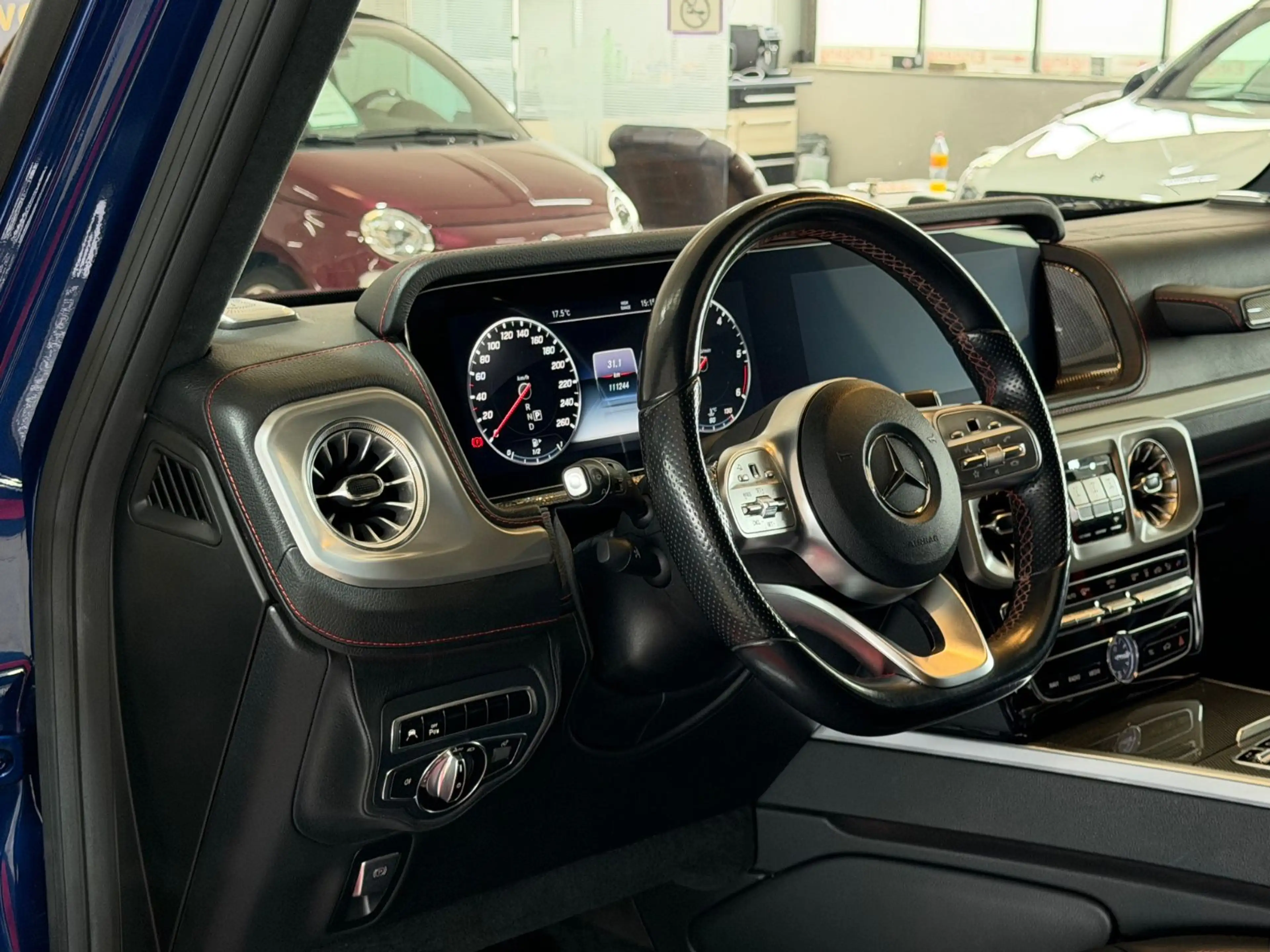 Mercedes-Benz G 350 d*AMG-LINE*NIGHT-PAKET*ROTE NÄHTE+GURT* — photo 12