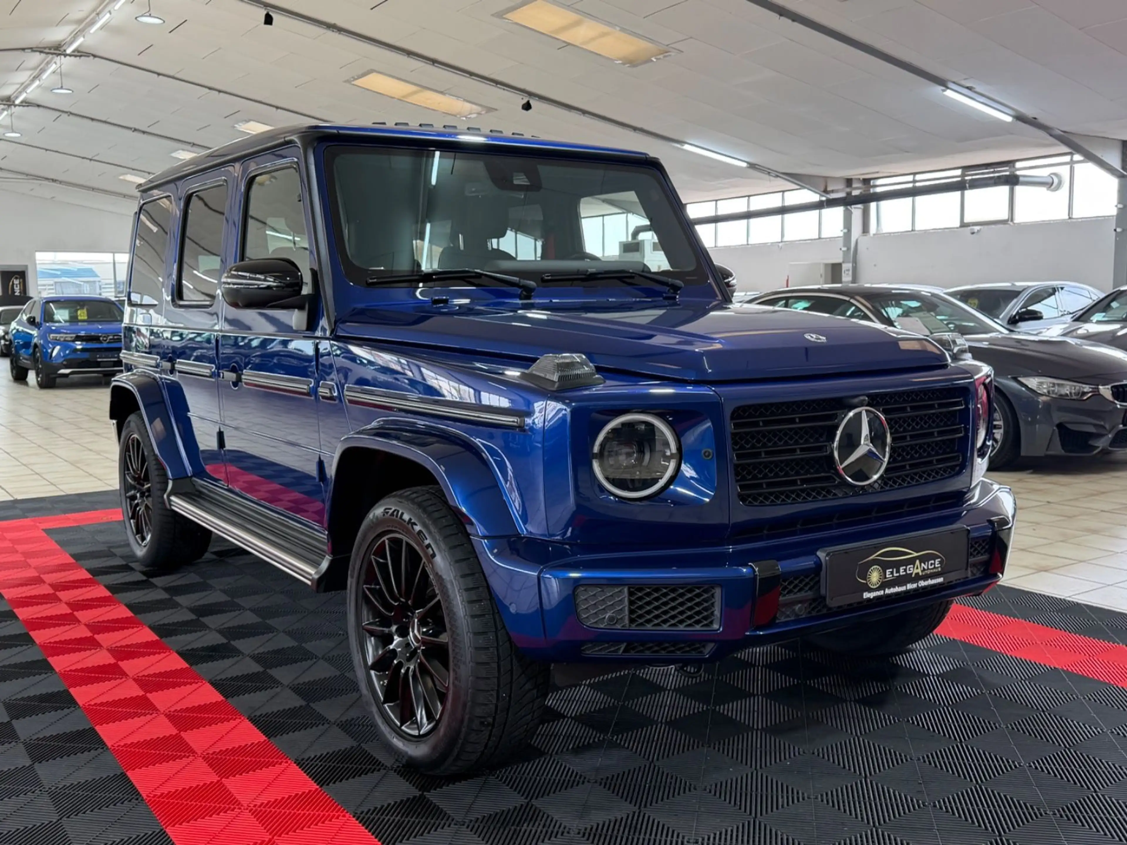 Mercedes-Benz G 350 d*AMG-LINE*NIGHT-PAKET*ROTE NÄHTE+GURT* — photo 2