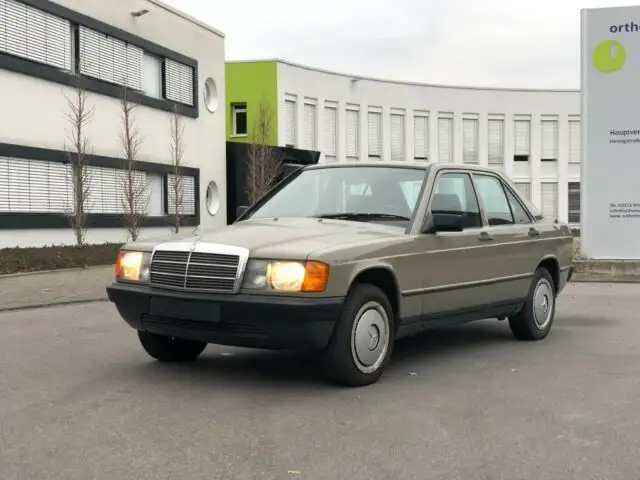 Mercedes-Benz 190 D
