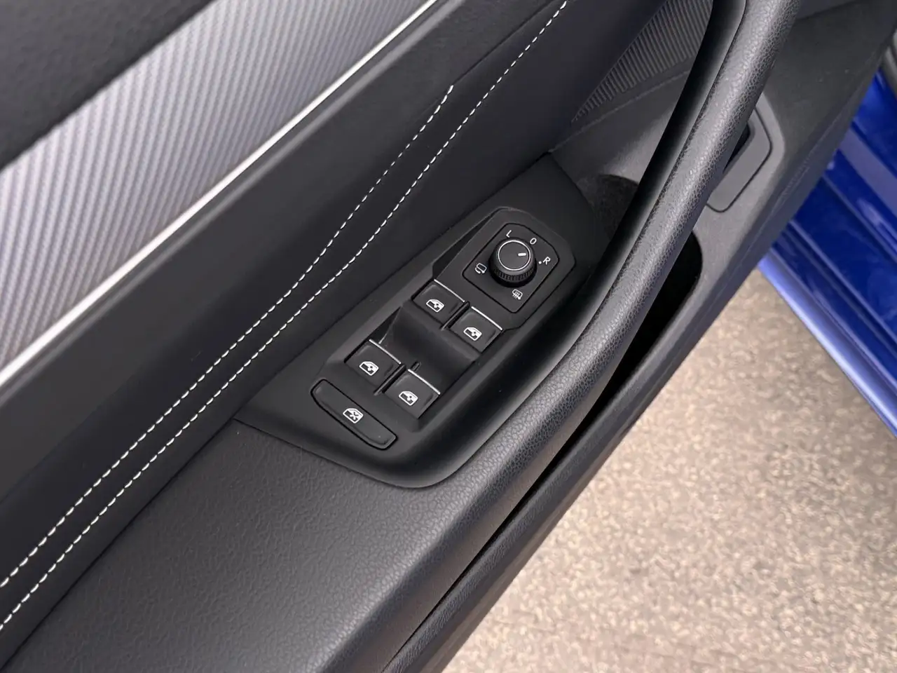 Volkswagen Passat 2.0 TDI R-Line Aut MATRIX AHK NAVI, миниатюра 22
