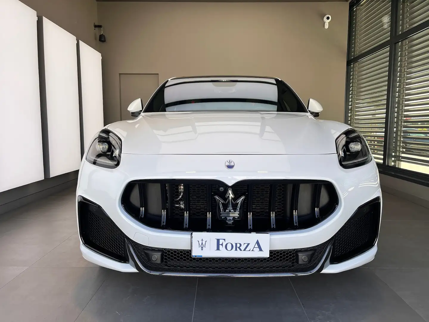 Maserati Grecale Grecale 3.0 V6 Trofeo 530cv auto Weiß - 2