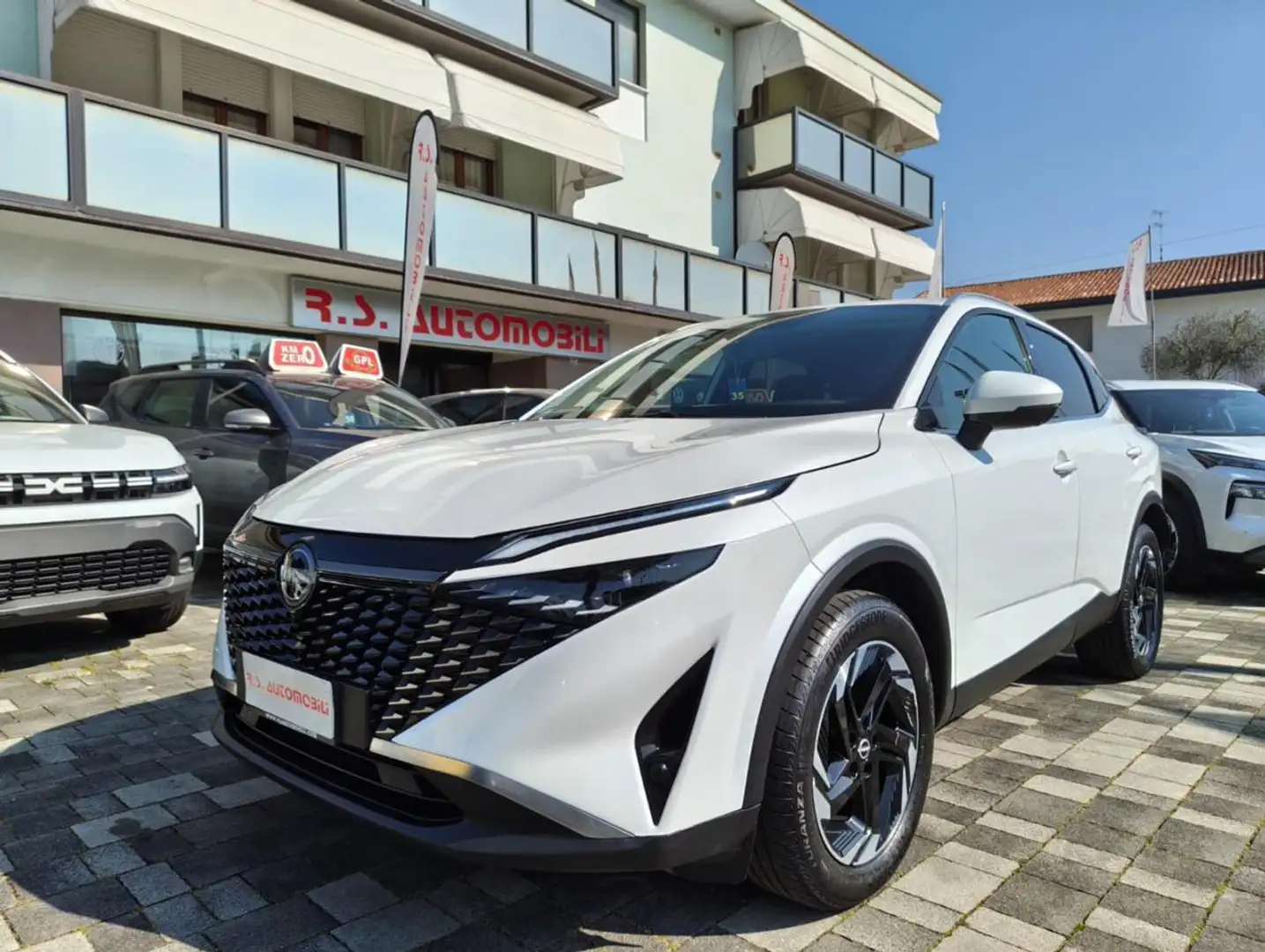 Nissan Qashqai MHEV 140 CV N-CONNECTA Blanco - 1