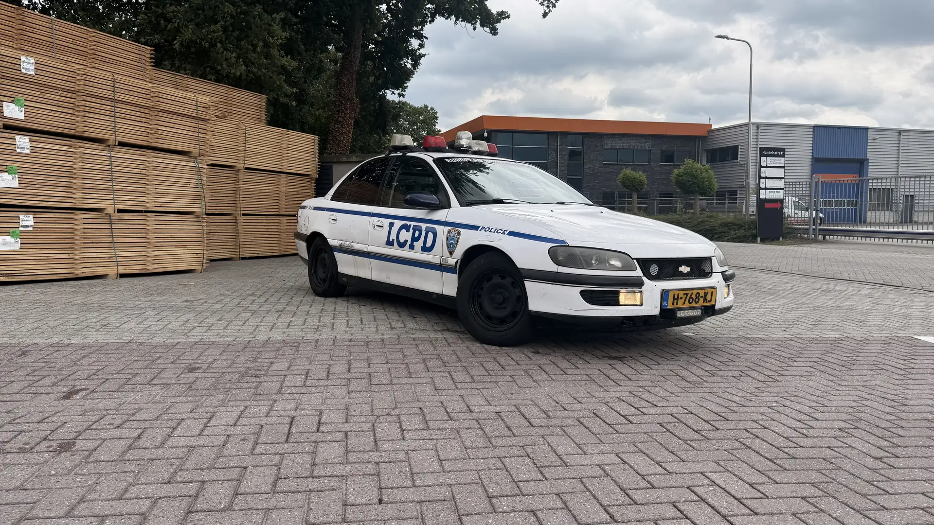 Opel Omega 2.5 V6 - 2