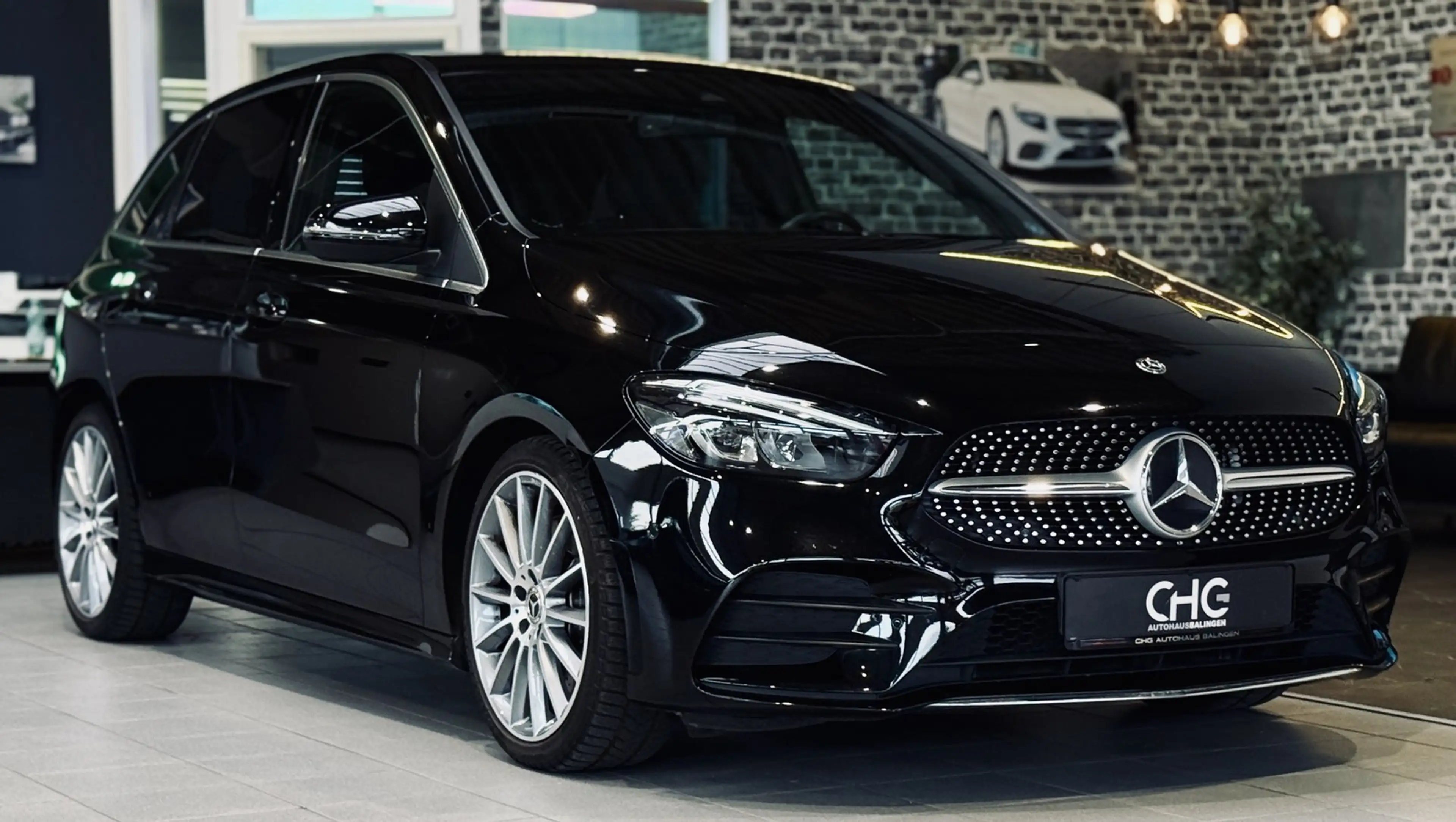 Mercedes-Benz B 250 AMG Line |LED|SHZ|Kamera|Carbon|