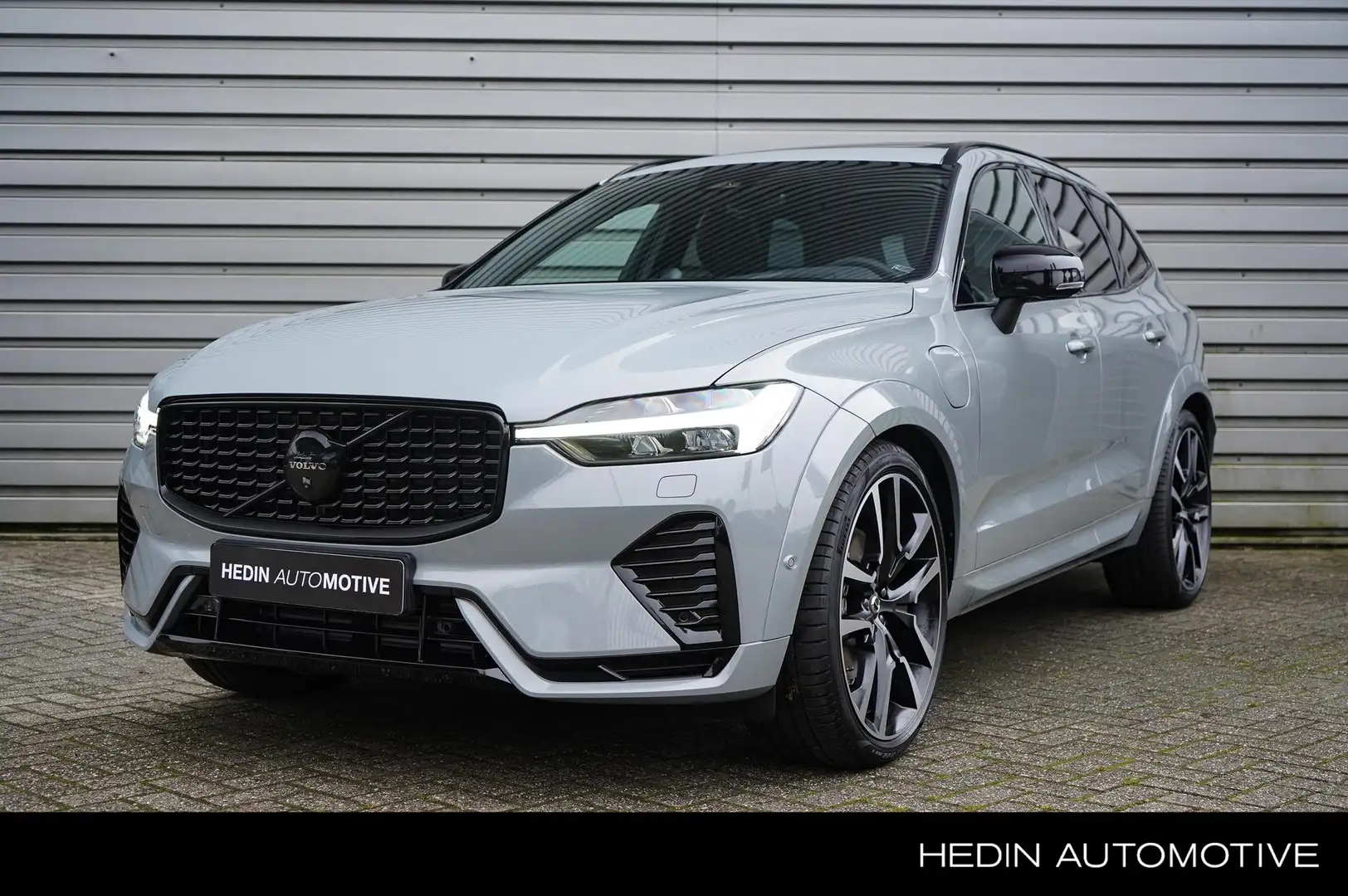 Volvo XC60 2.0 T8 AWD Ultra Dark | Bowers & Wilkins | Actieve Grijs - 1