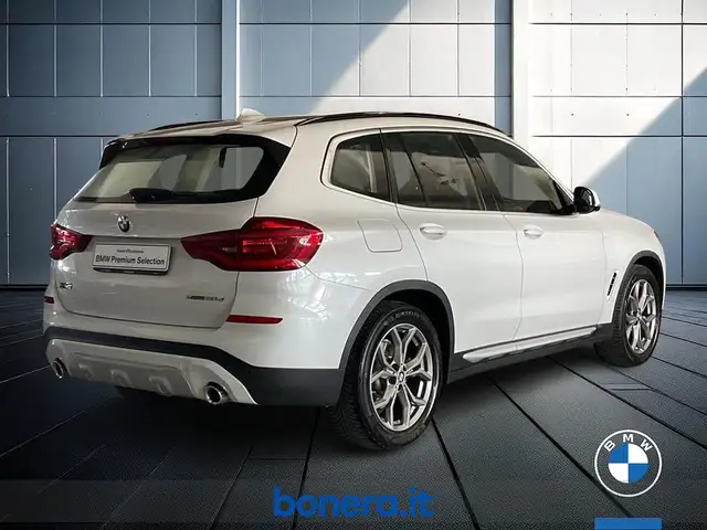 BMW X3 view 6