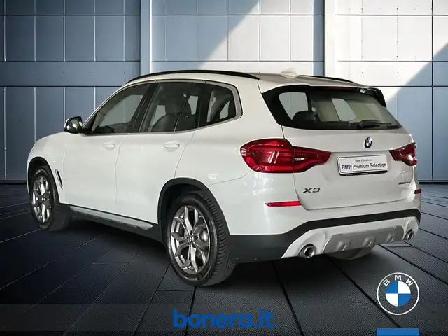 BMW X3 view 8