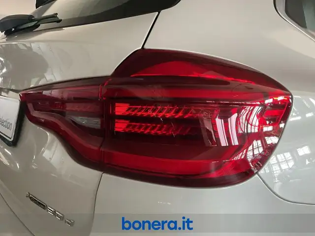 BMW X3 view 11