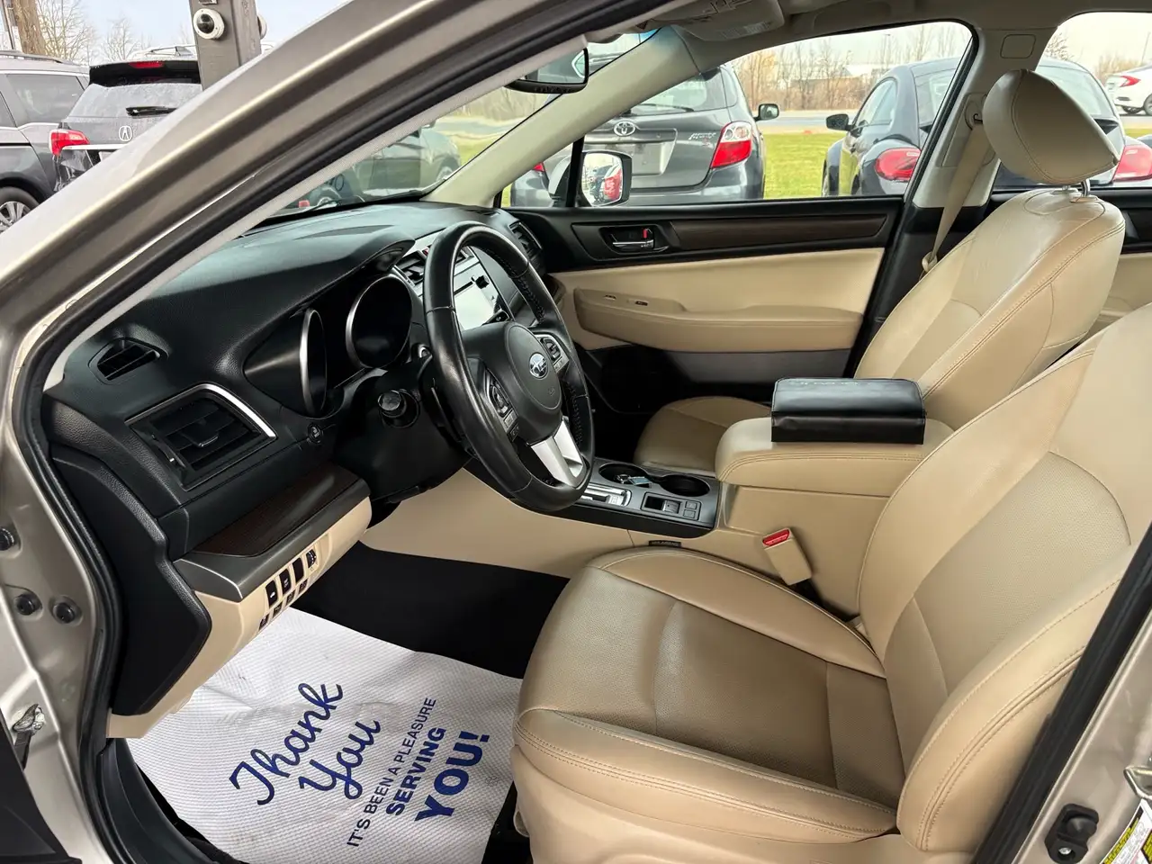 Subaru Legacy снимка Subaru Legacy