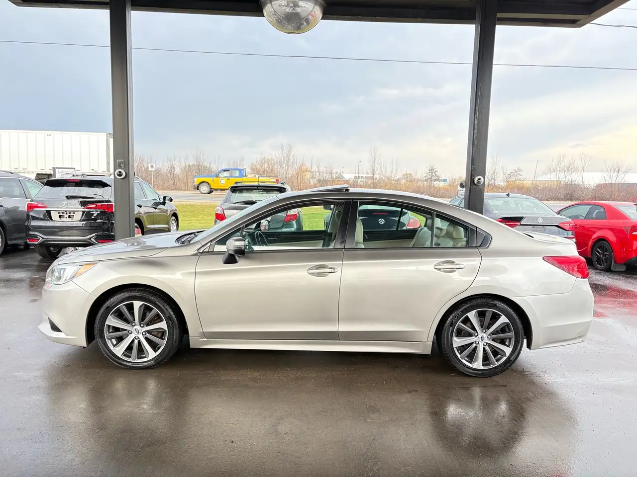 Subaru Legacy снимка Subaru Legacy