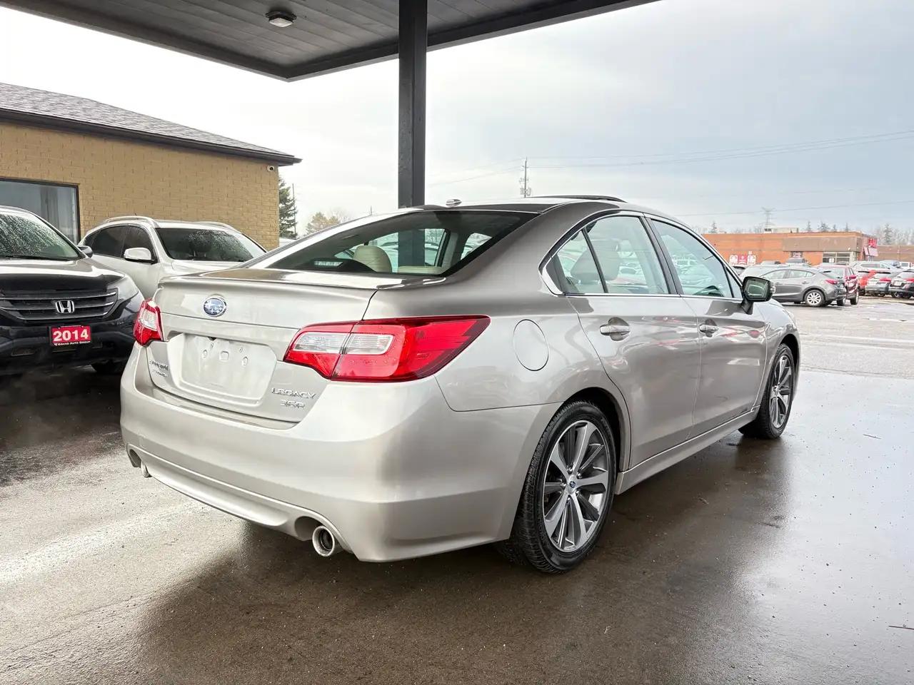 Subaru Legacy снимка Subaru Legacy