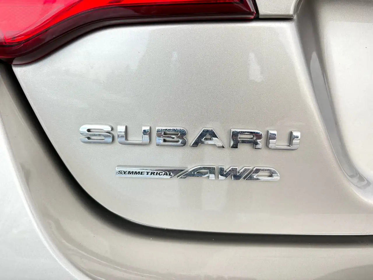 Subaru Legacy снимка Subaru Legacy