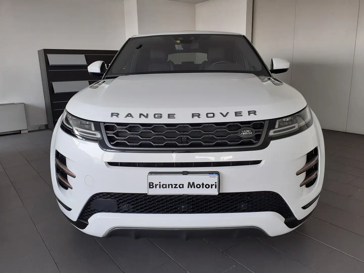 Land Rover Range Rover Evoque 2.0d i4 mhev R-Dynamic First Ed. AWD 180cv auto Bianco - 2