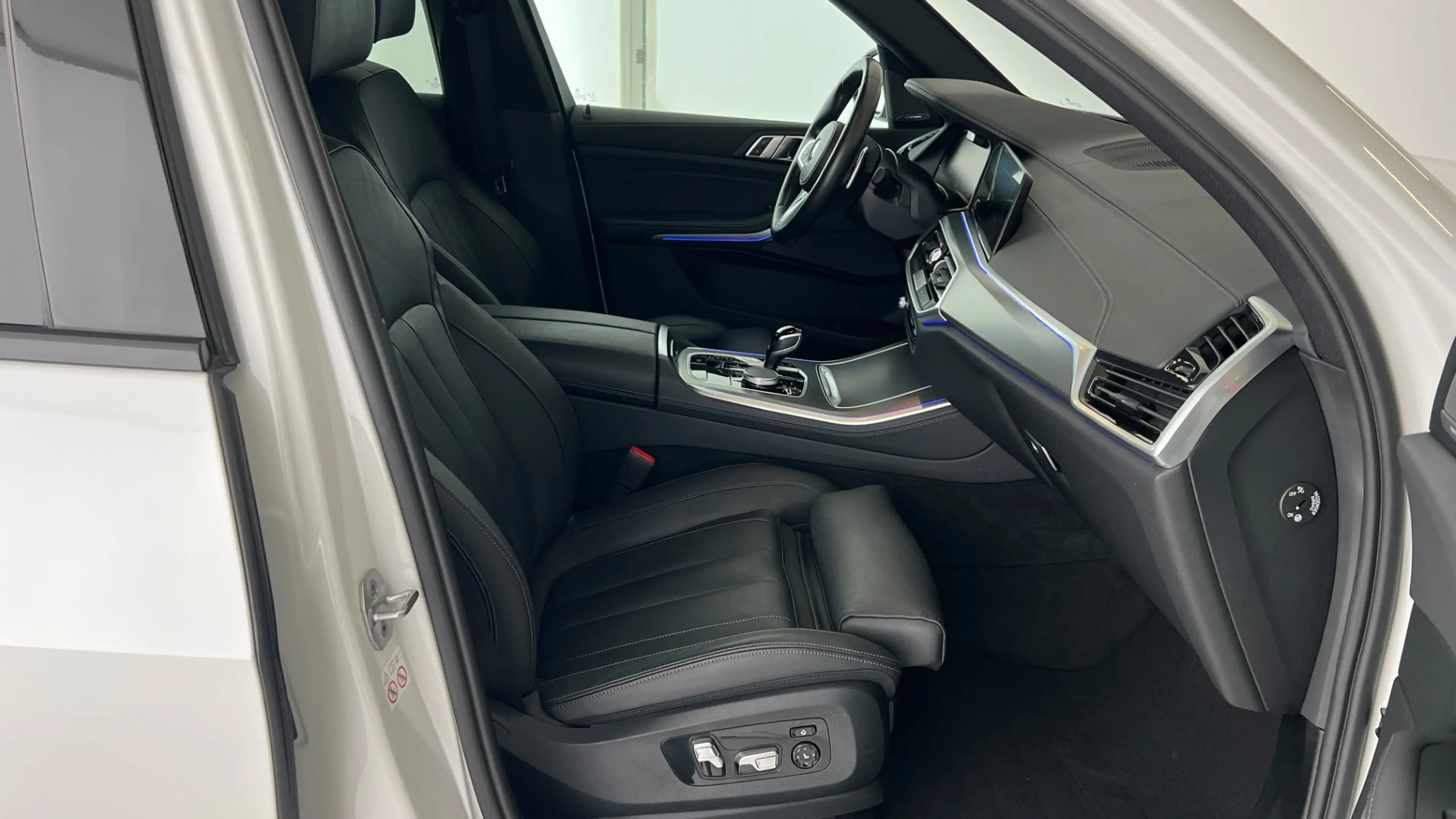 BMW X5 xDrive30d — photo 5