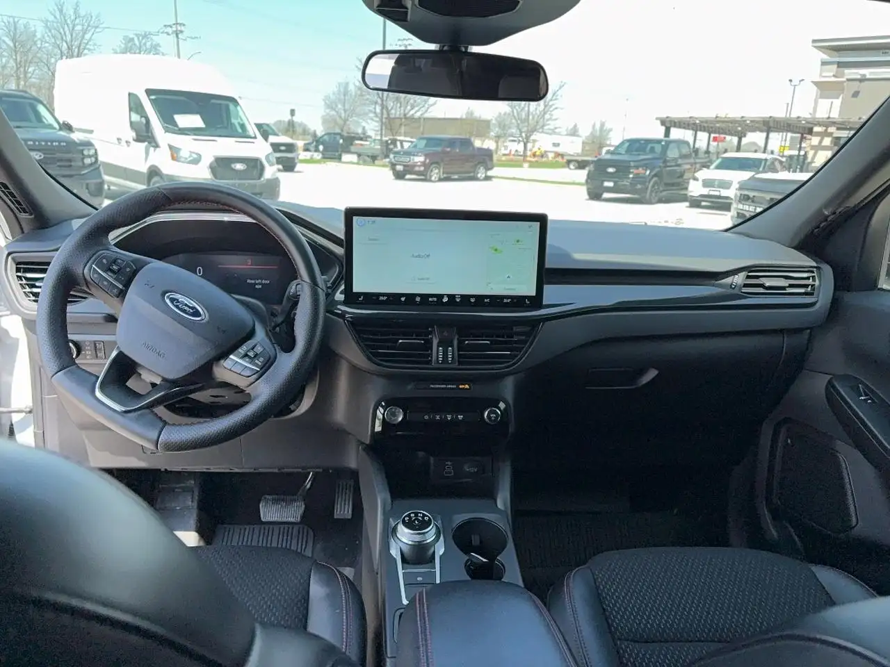 Ford Escape снимка Ford Escape