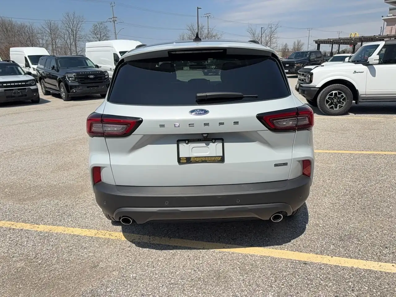 Ford Escape снимка Ford Escape