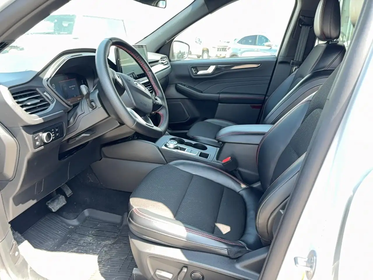 Ford Escape снимка Ford Escape