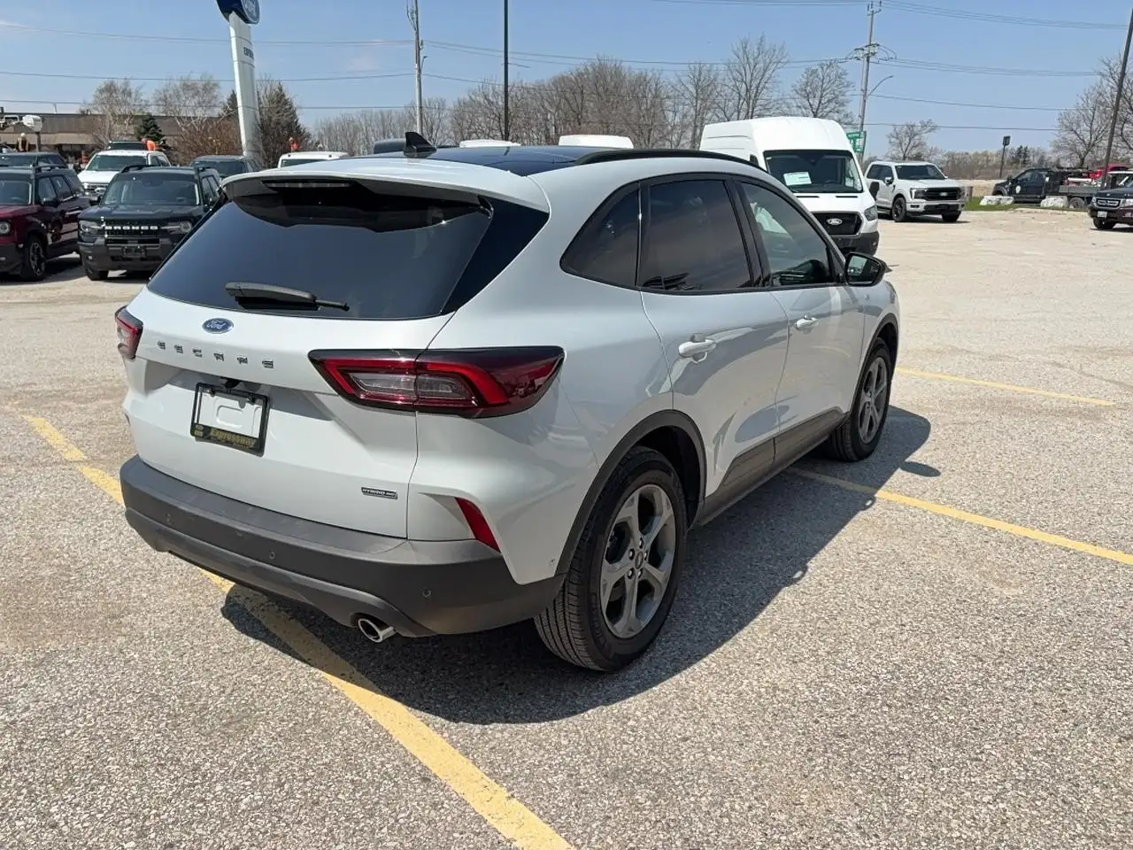 Ford Escape снимка Ford Escape
