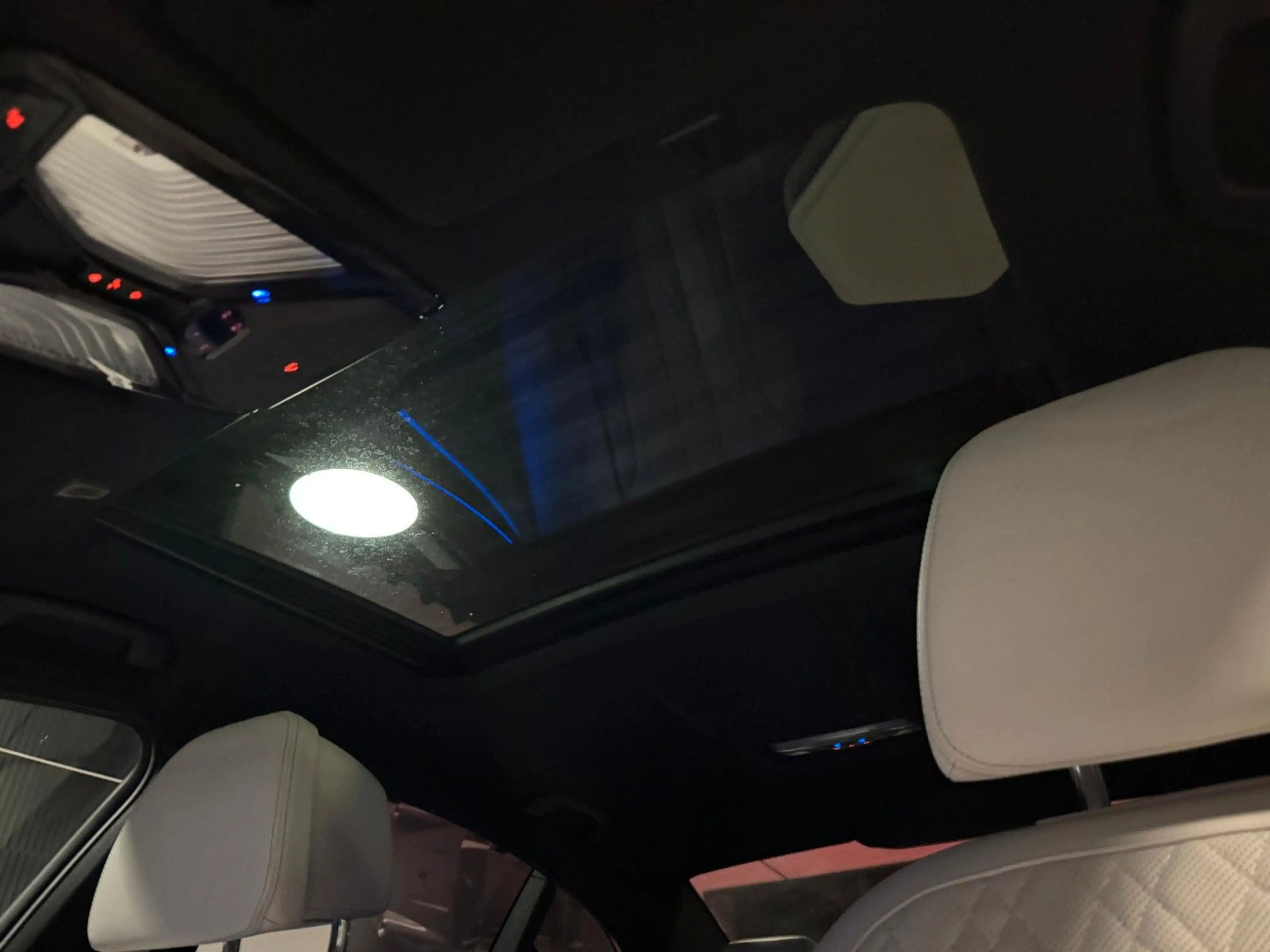 BMW 550 i xDrive Lim./Bowers&Wilkins+Elfenbeinweiß — photo 15