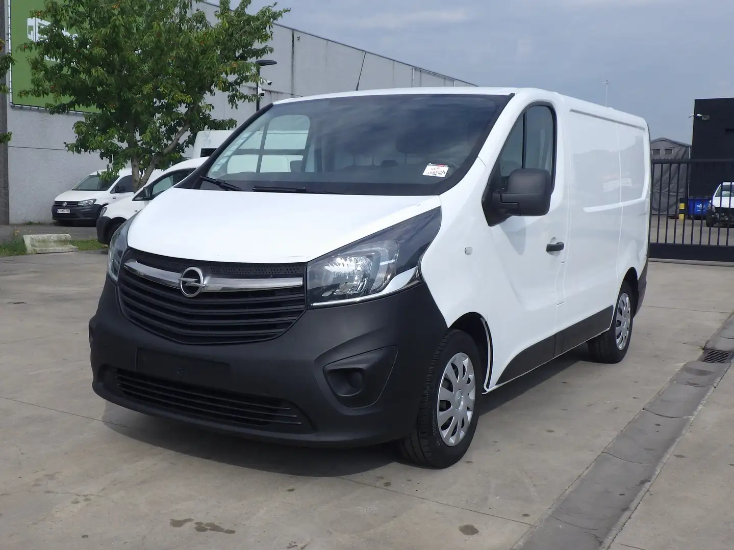 Opel Vivaro (Stock ID 31497) Blanc - 1