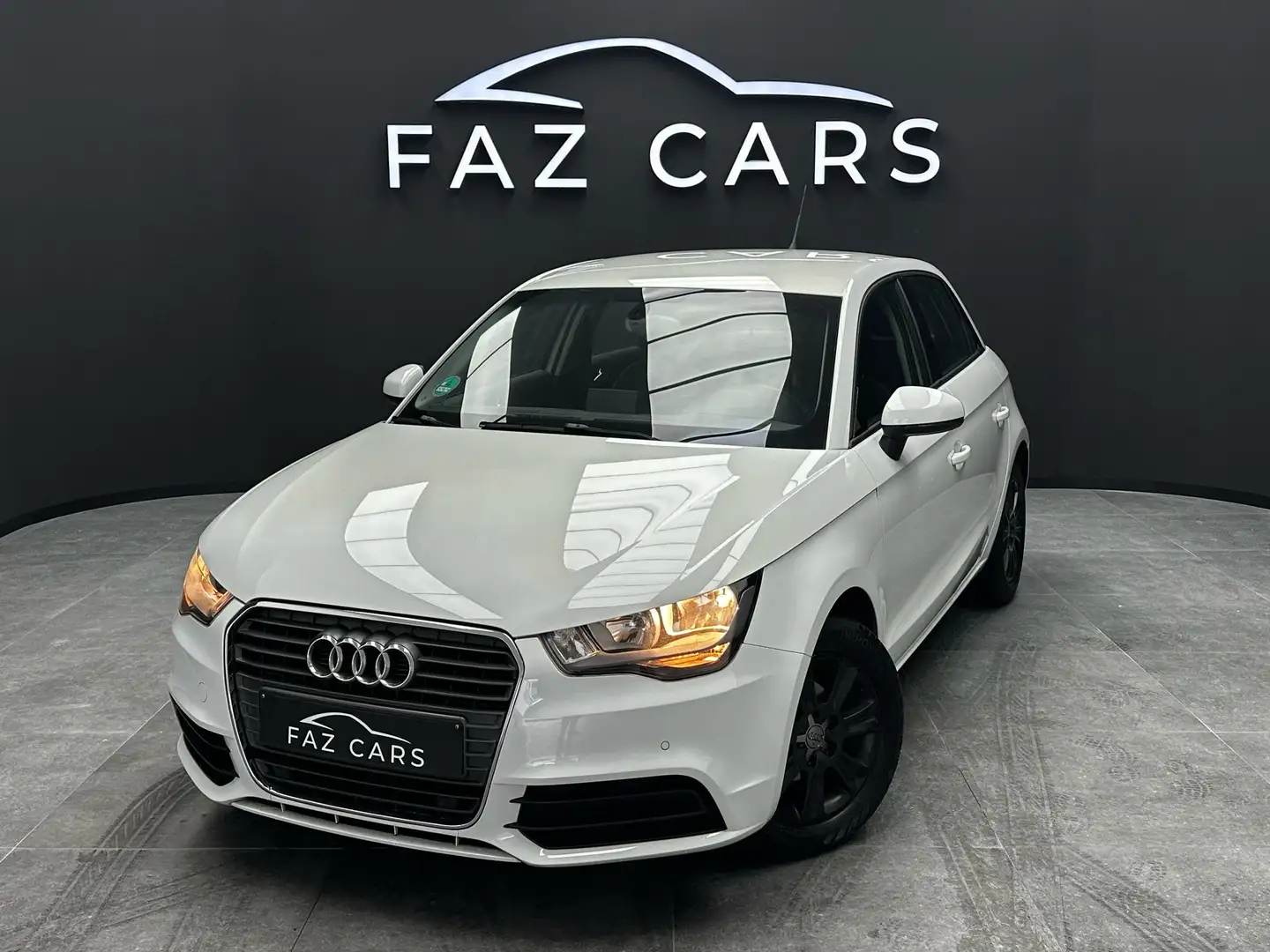 Audi A1 Sportback 1.2 TFSI * CLIM + JANTES + GARANTIE * Blanc - 1