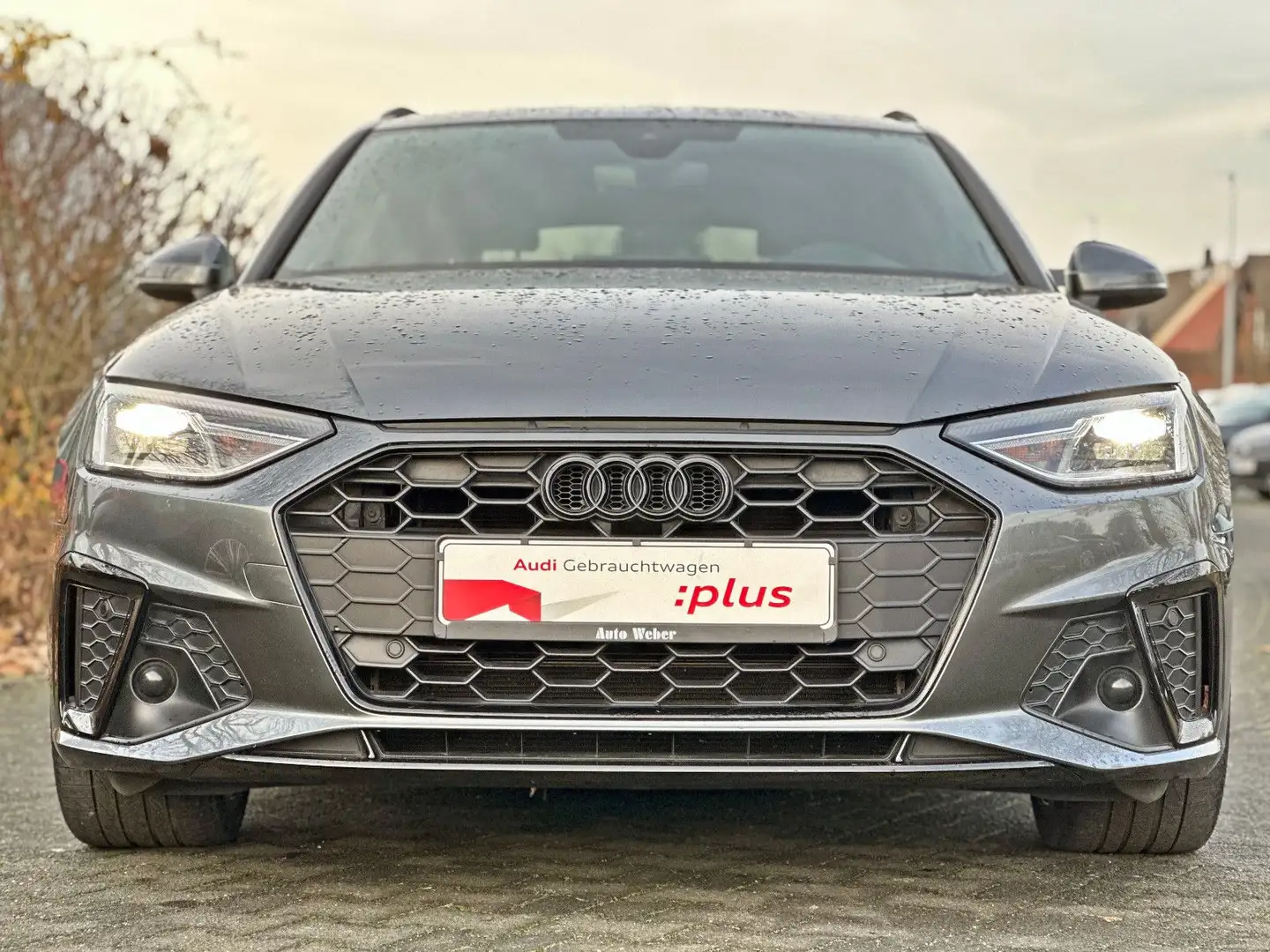 Audi A4 Avant 35TDI S-tronic S LINE comp. BLACK AHK Grau - 2