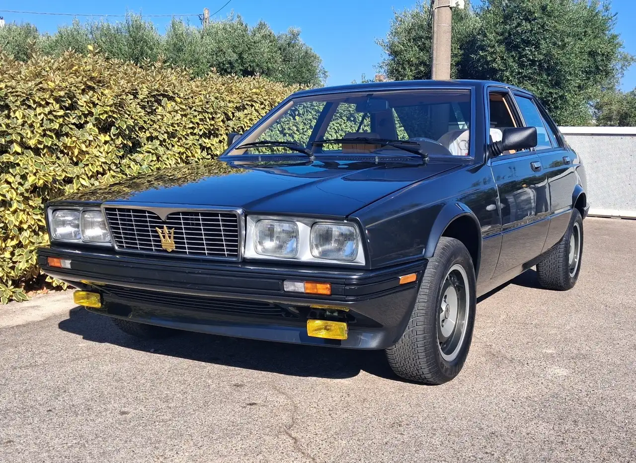 Maserati 420 iniezione weber, Rifle Grey, pelle beige, foto 2
