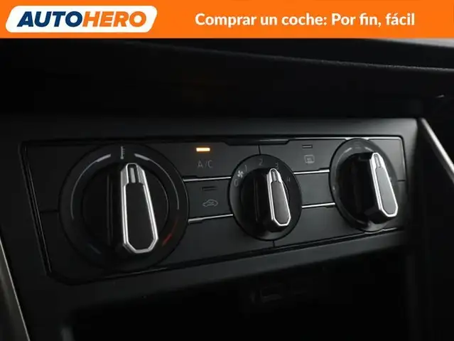Volkswagen Polo view 26