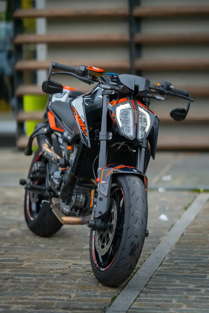 KTM 890 Duke gp - 1