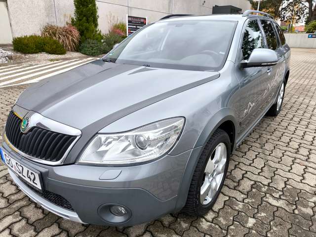 Imagine Skoda Octavia Octavia Combi 1.8 TSI 4x4 Scout