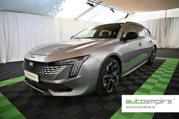 SW 1.6 180 PHEV e-EAT8 Allure MATRIX/PANO/18