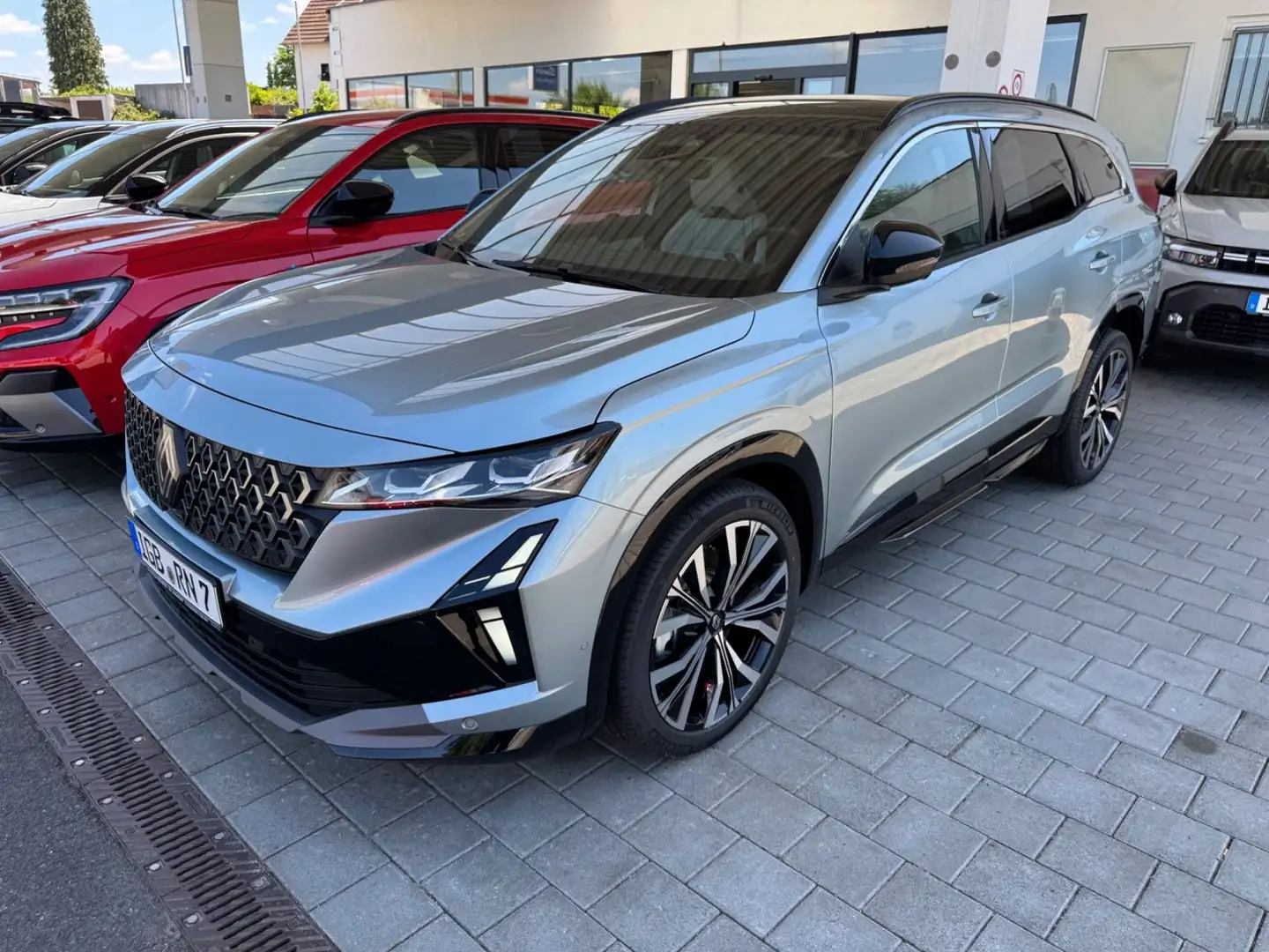 Renault Espace Iconic E-Tech Full Hybrid 200 Grigio - 1