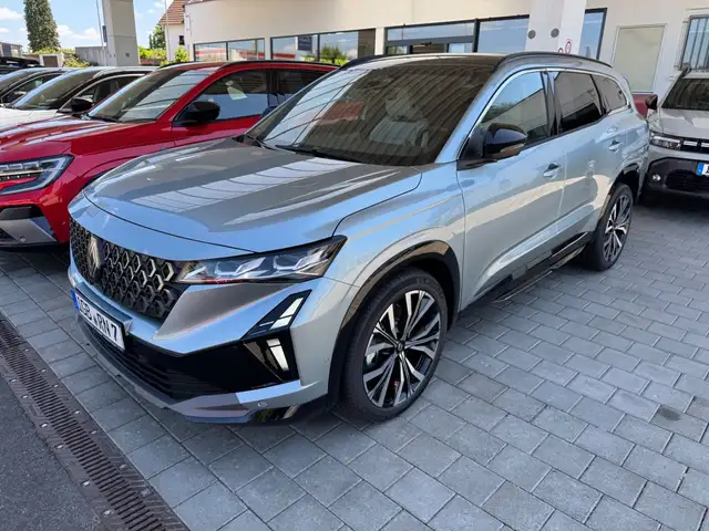 Renault Espace Iconic E-Tech Full Hybrid 200