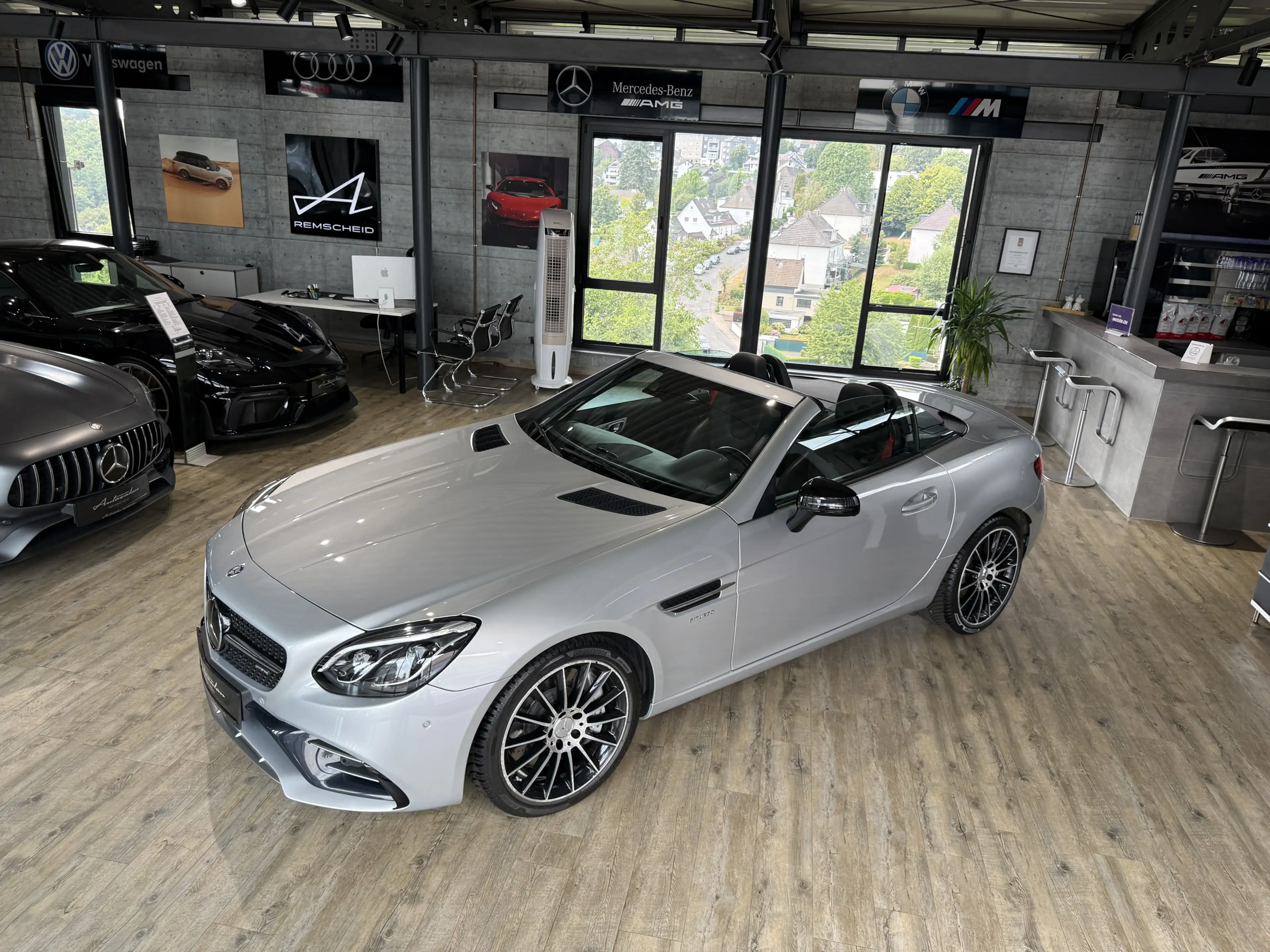 Mercedes-Benz SLC 43 AMG Roadster*PANO*LED*NAVI*KAMERA*DISTRON — photo 3