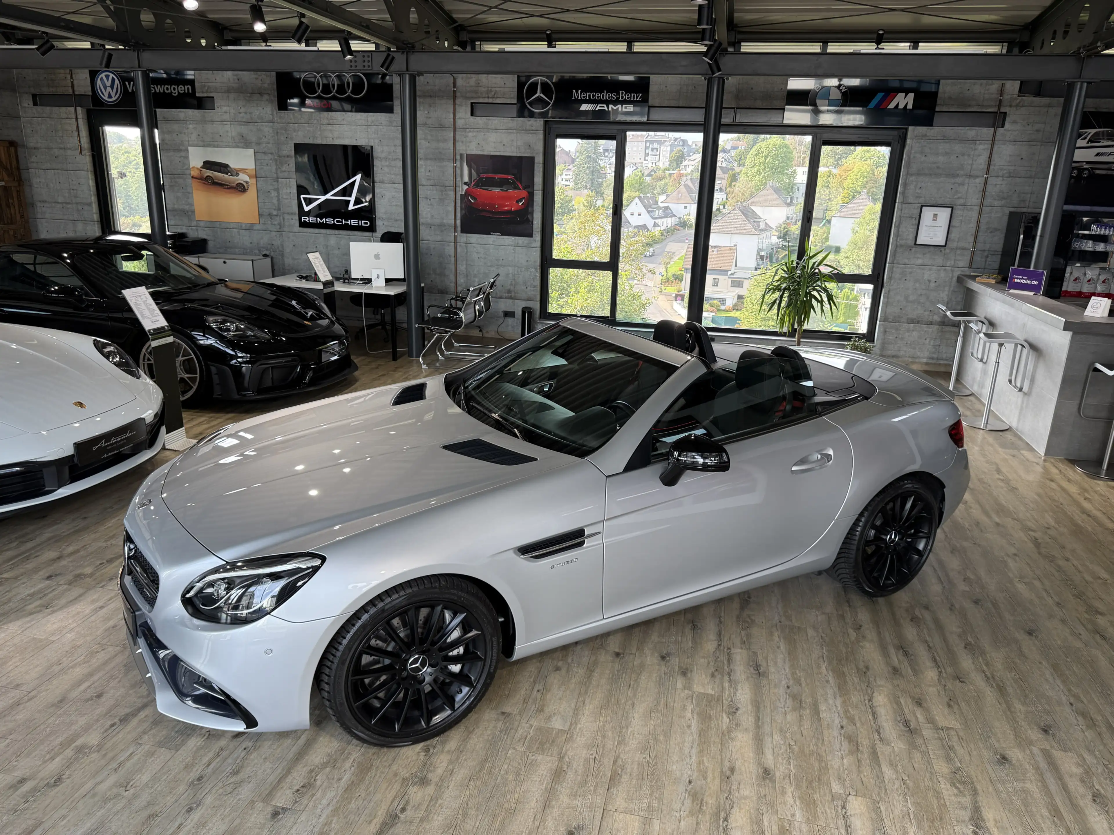 Mercedes-Benz SLC 43 AMG Roadster*PANO*LED*NAVI*KAMERA*DISTRON — photo 3