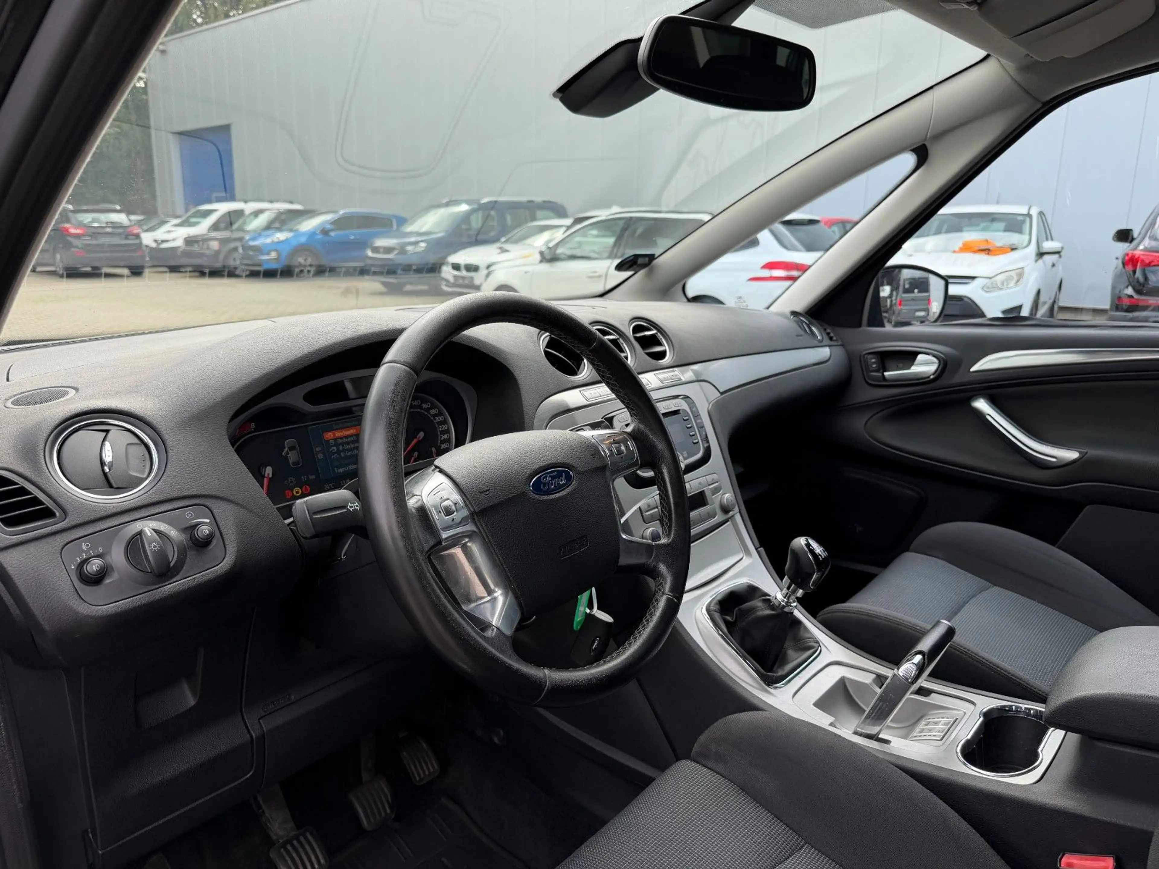 Ford S-Max Titanium *FordConvers+ *Sportsitze *Klima — photo 15