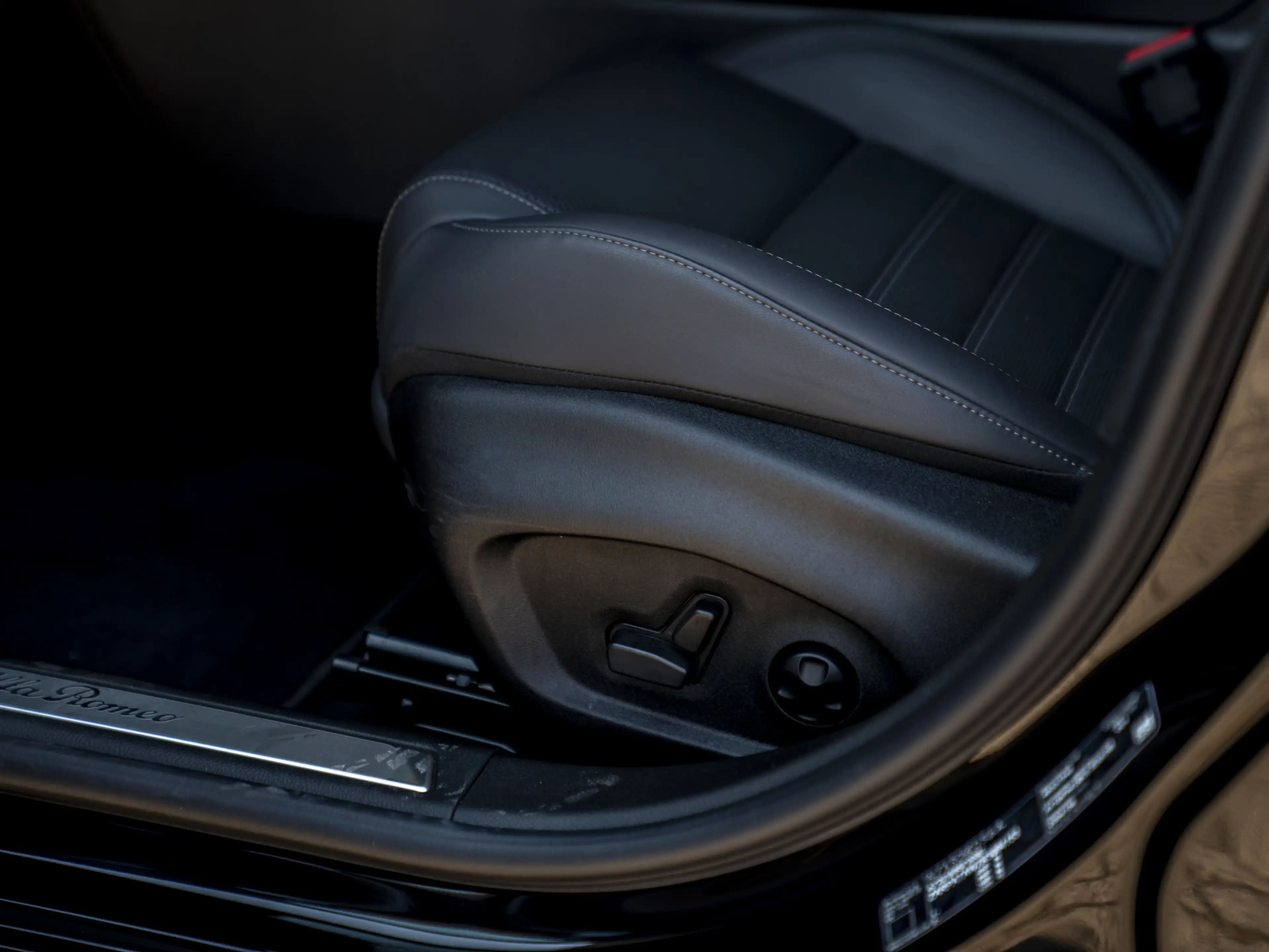 Alfa Romeo Tonale 1.3T PHEV Veloce 280pk | LED-Matrix | Harman/Kardo — photo 29