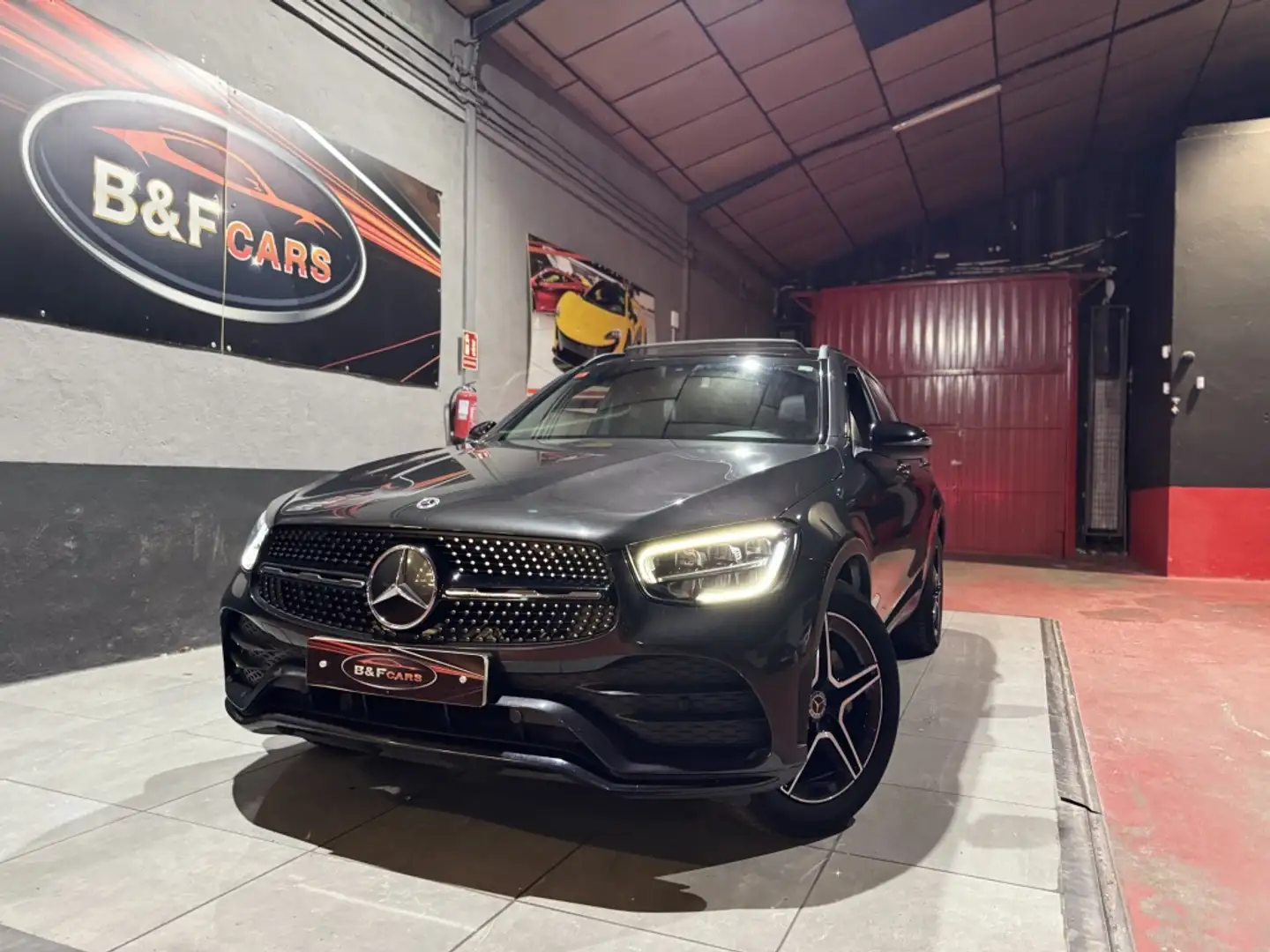 Mercedes-Benz GLC 220 220d 4Matic 9G-Tronic Gris - 2