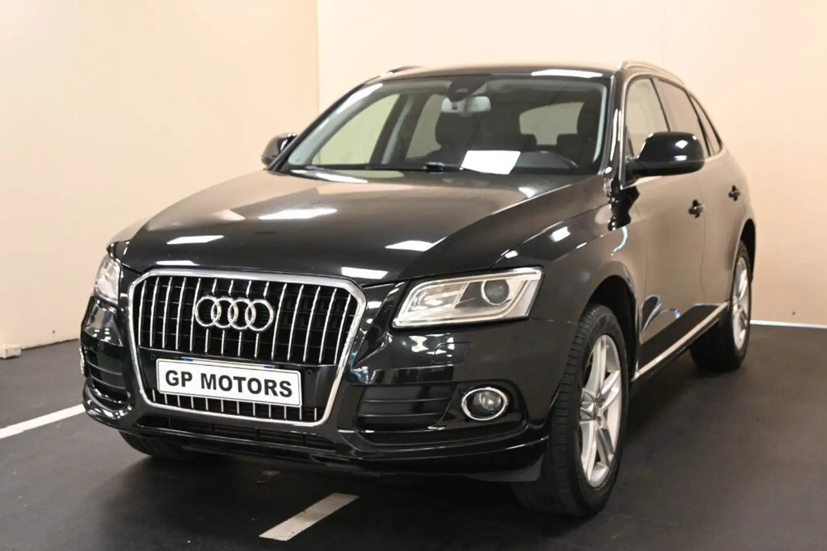 Audi Q5 Q5 2.0 TDI 177CV quattro S tronic Advanced Zwart - 2