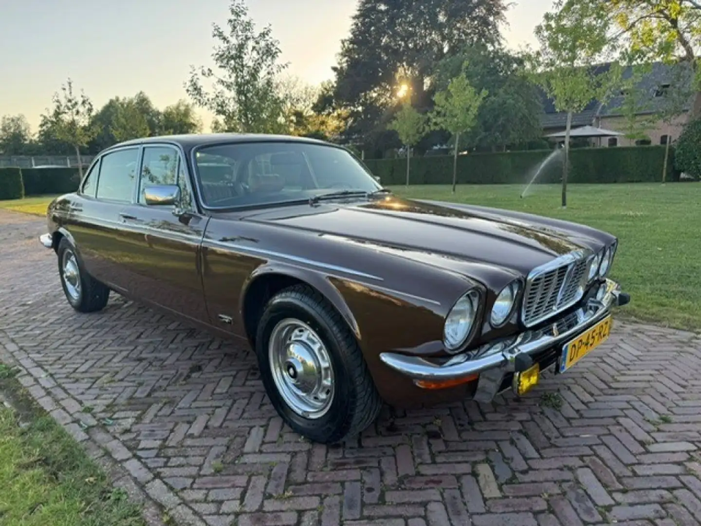 Jaguar XJ 4.2 L II AUT 1979 Bruin Brun - 2
