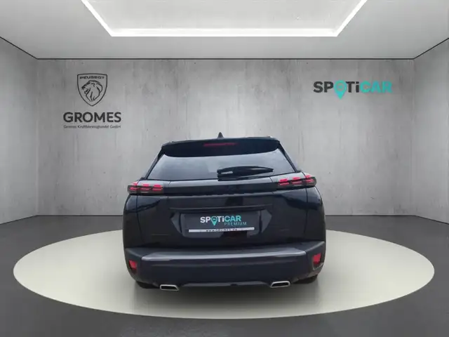 Peugeot 2008 view 4