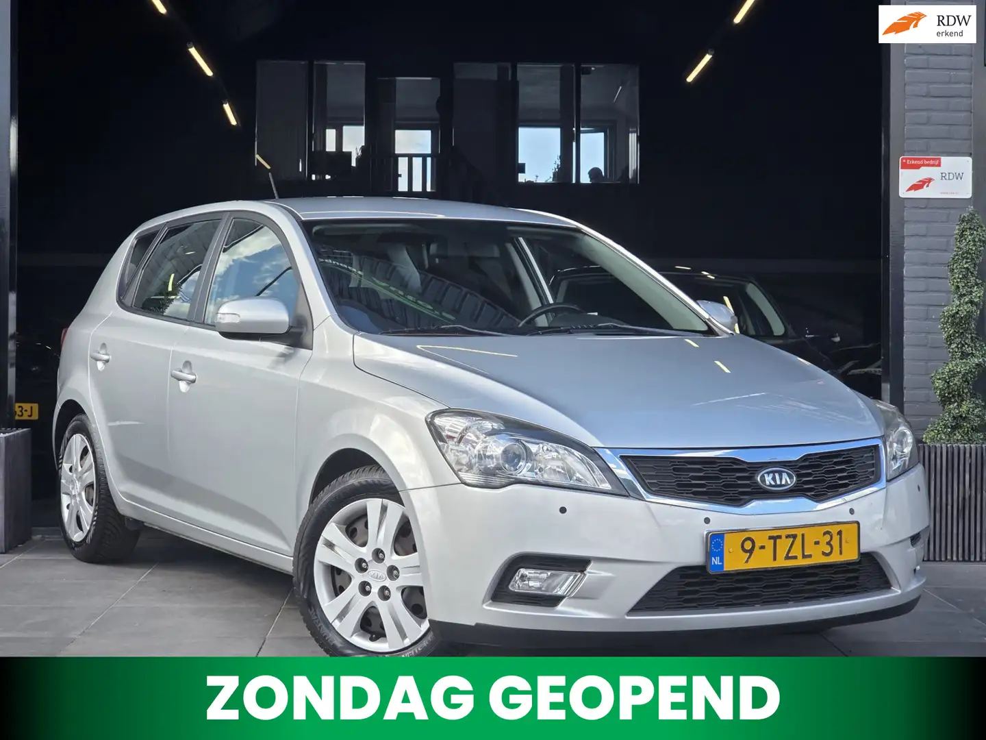 Kia Ceed / cee'd 1.4 CVVT Seven|Airco|El Pakket|PDC|APK Grigio - 1