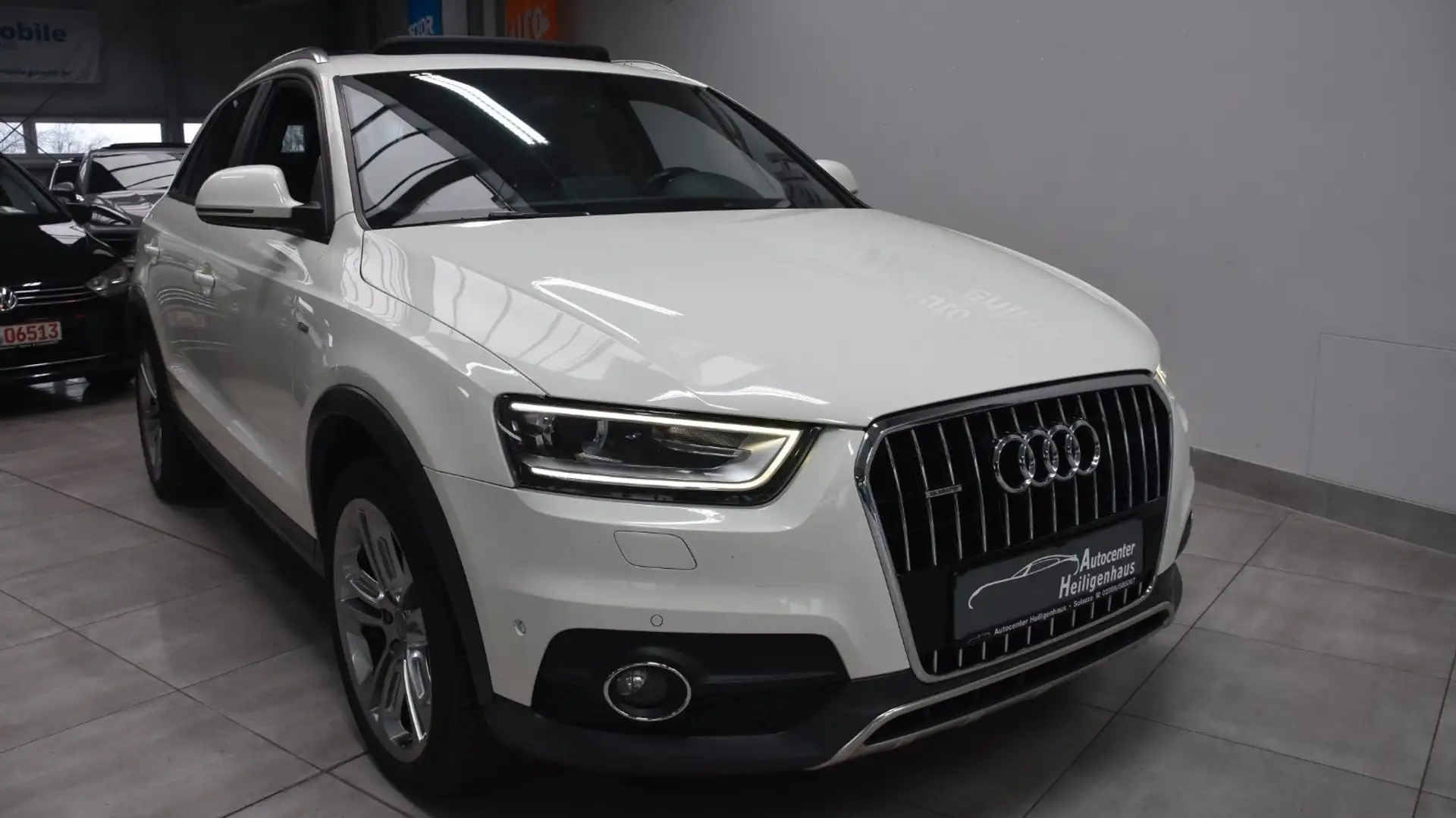 Audi Q3 2.0 TFSI quattro S-Line Leder Pano Navi Blanc - 2