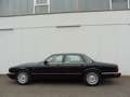 Jaguar XJ8 3.2 V8 aus Doktorenhand Schwarz - thumbnail 1